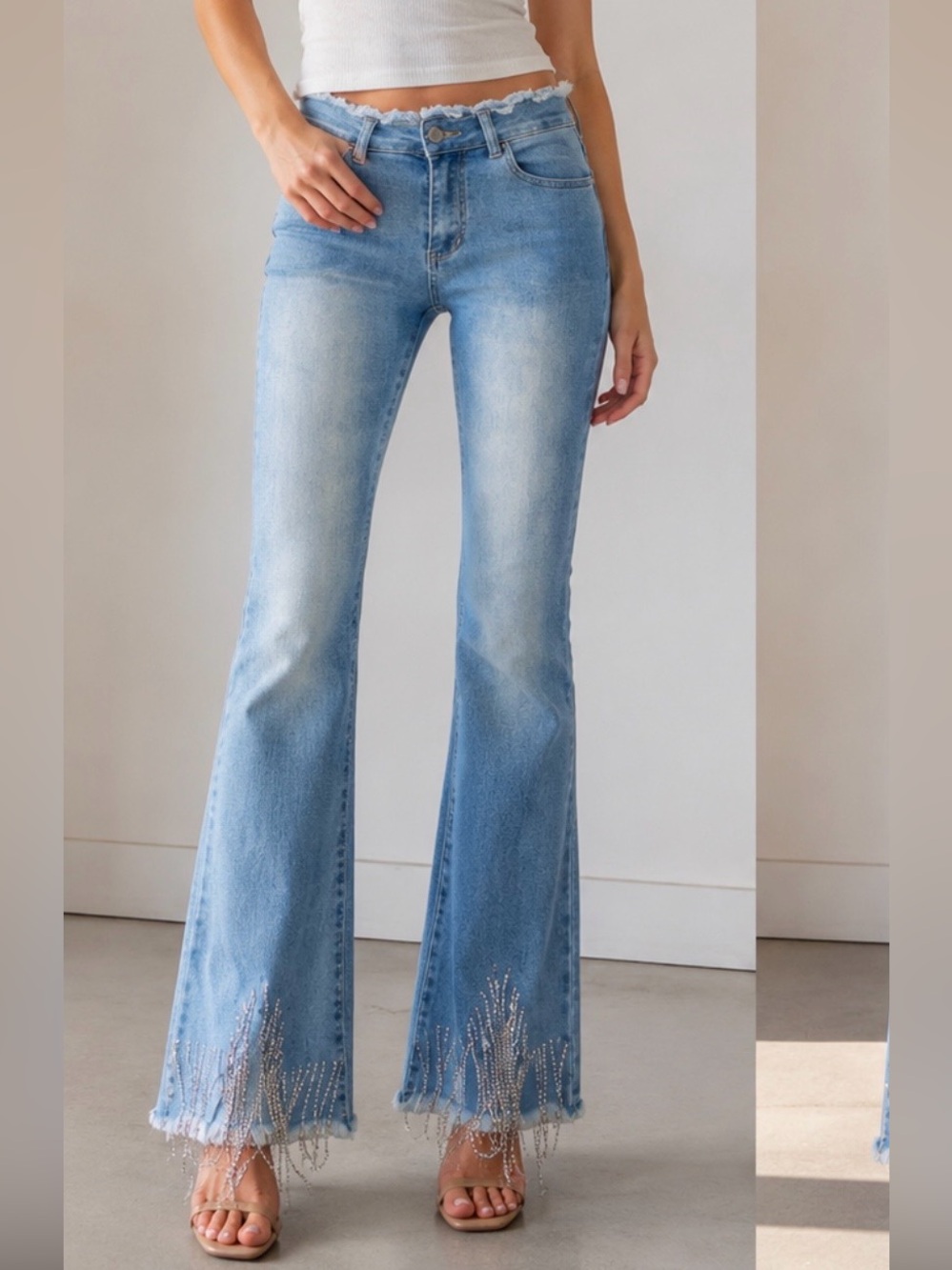 The Zig Zag Stripe Tassel Diamond Jeans Size 4 Stretch Light Washed NWT Boutique